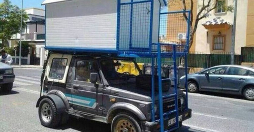 Suzuki Samurai Jeep w/ a Rooftop Tiny House