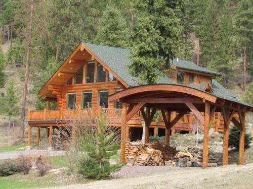 Breathtaking Montana Log Cabin With Twisted Porch For Sale