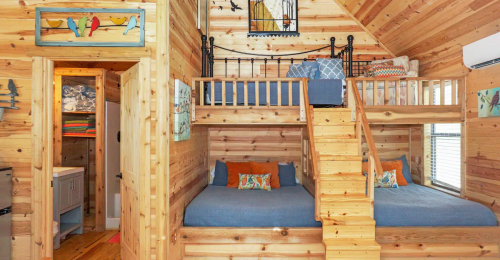 This Wonderful Treehouse Has The Perfect Bedroom