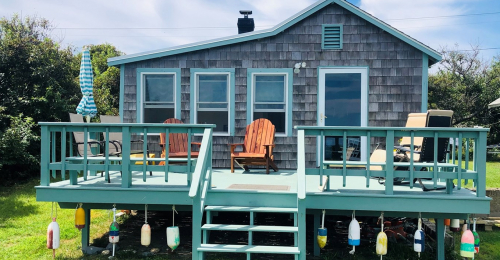 See This Ocean Front Cozy Cottage Directly on Cape Cod Bay!