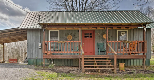 People Love This Remote Cabin With Fire Pit & Pond