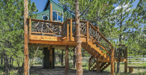 Giddy-up to Your Very Own Treehouse in the Mountains!