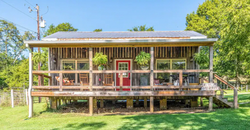 Take a Peek Inside This Adorable 600 Sqft Cottage by the Creek