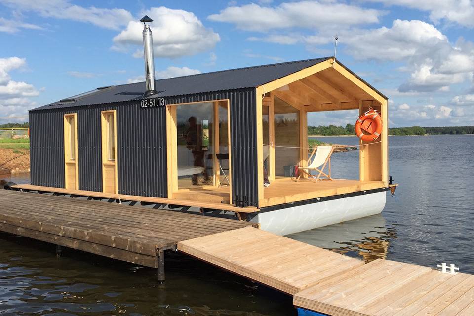 houseboat tempt