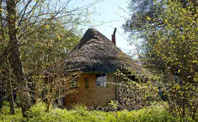 An Eco Home Built From Mud Straw And Clay