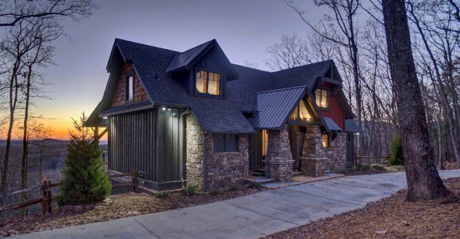 This Ranch Design Is a Rustic Masterpiece With Details Such as Live ...