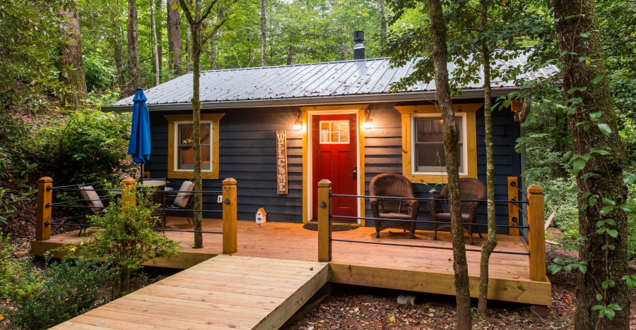 Mystic Moonlight is an Adorable Cabin in Georgia