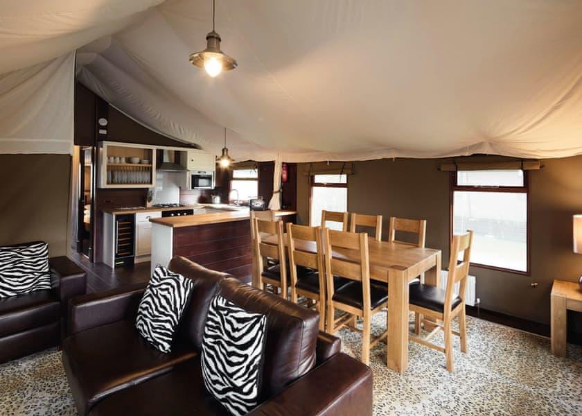 safari lodges dorset