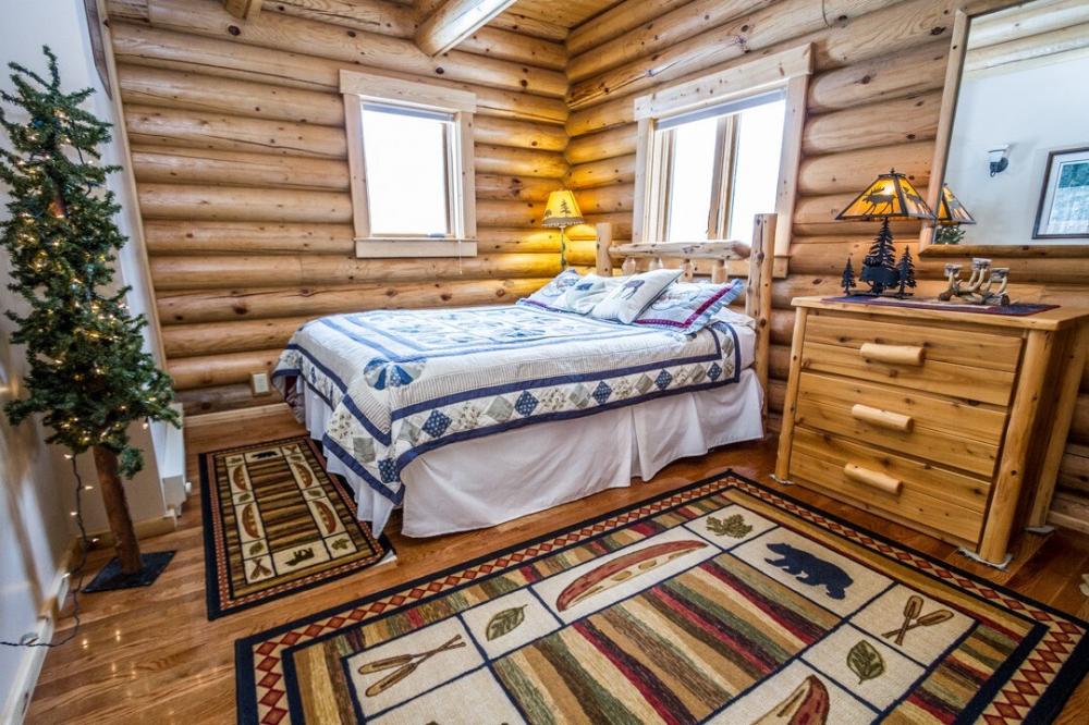 Eagles Nest is an Awe Inspiring Log Home in Tofte, Minnesota