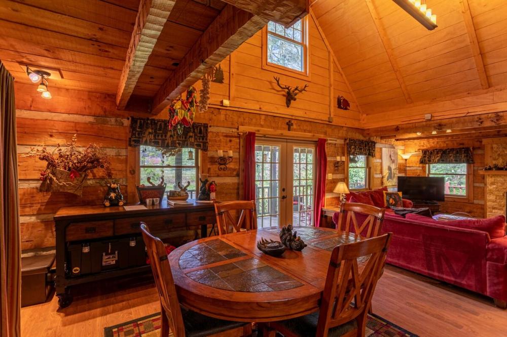 Stunning 2 Bedroom Bridgepoint Cabin In Banner Elk, North Carolina