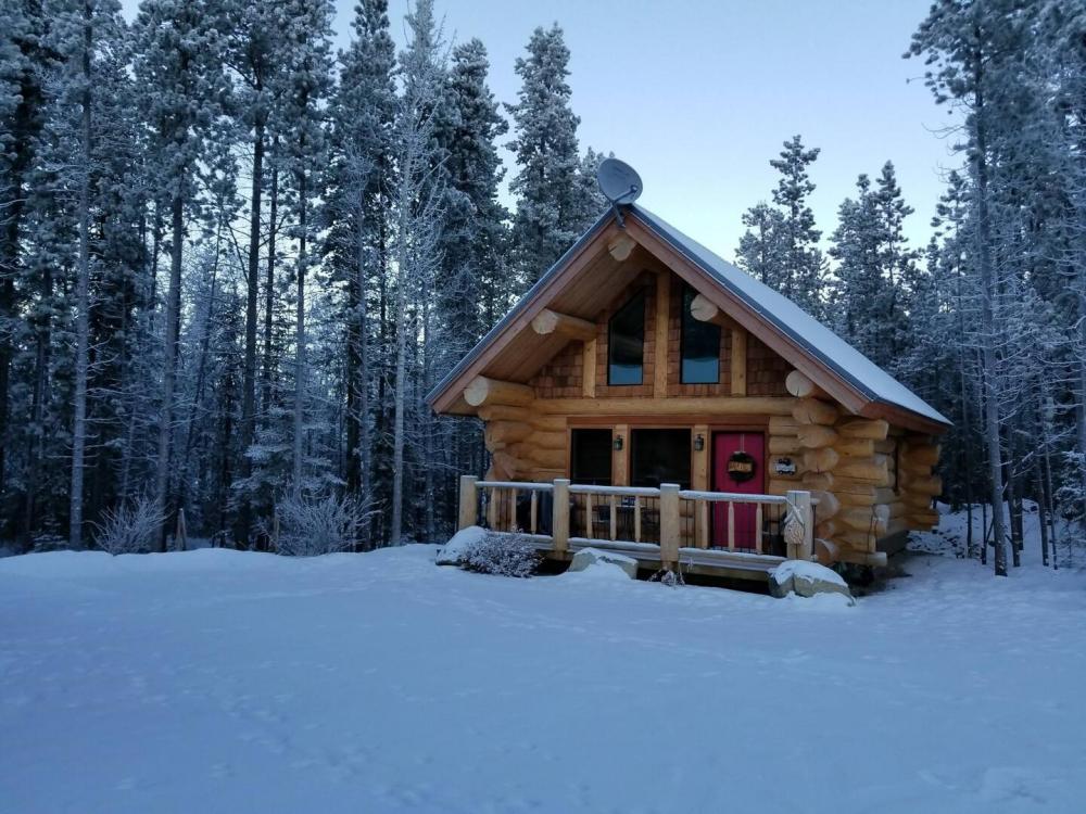 Yukon Pines Luxury Log Cabin In Canada