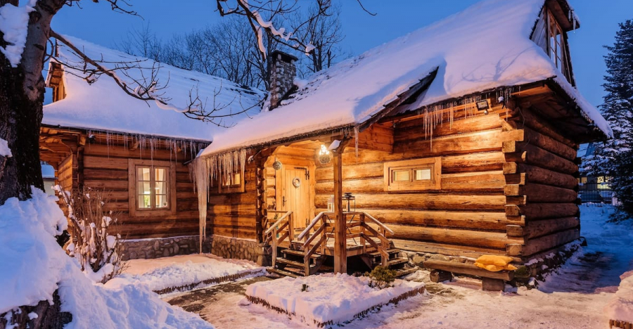 A Magnificent Historic Log House in a Perfect Location