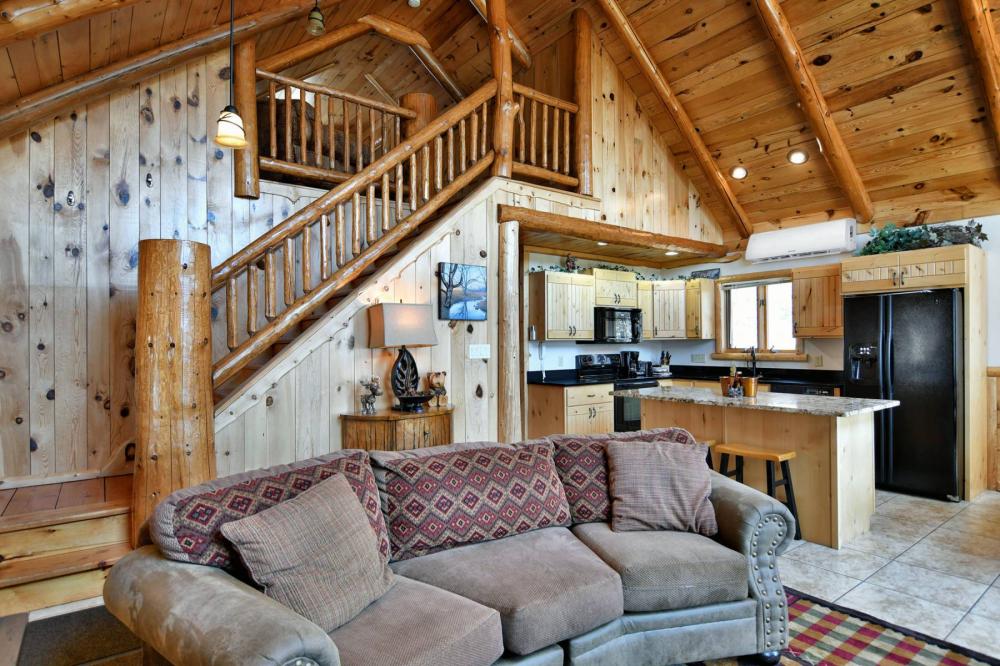 River's Edge Is a 2 Bedroom Lovely Log Cabin With Loft