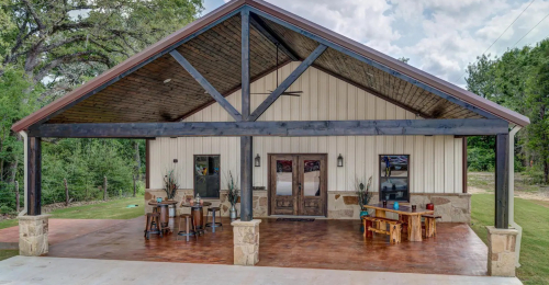 Custom Barndominium Perfect For Getaways