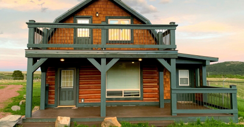 See This Historic 1906 Barn Restored Into a Luxury Rental